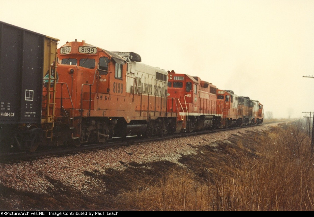 Trailing units on coal train